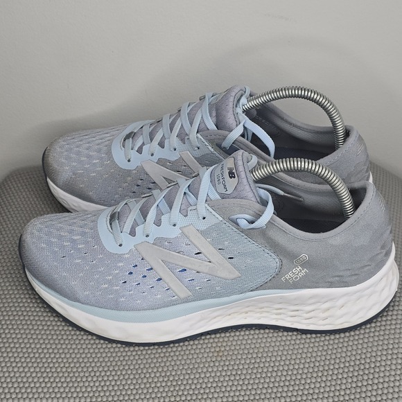 New Balance Fresh Foam 1080 Womens Sz 10 / W1080AB9 Light Blue Sneakers - Picture 3 of 8